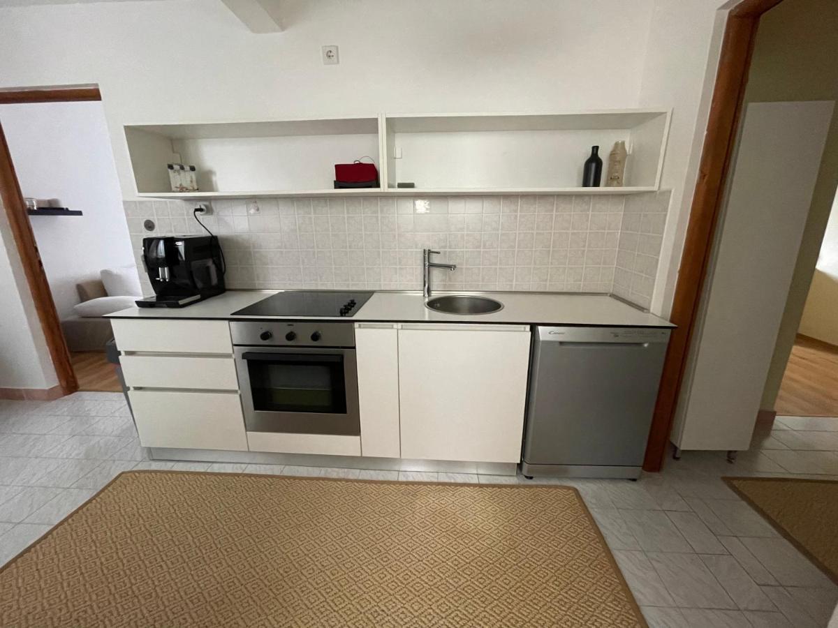 Holiday Home Cesarica Karlobag Eksteriør bilde