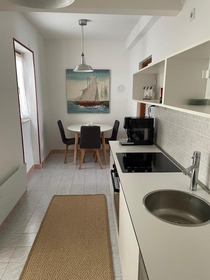 Holiday Home Cesarica Karlobag Eksteriør bilde