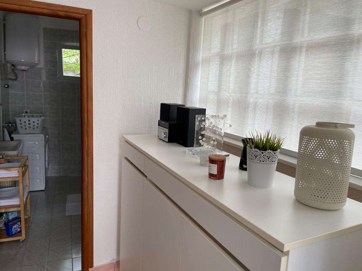 Holiday Home Cesarica Karlobag Eksteriør bilde